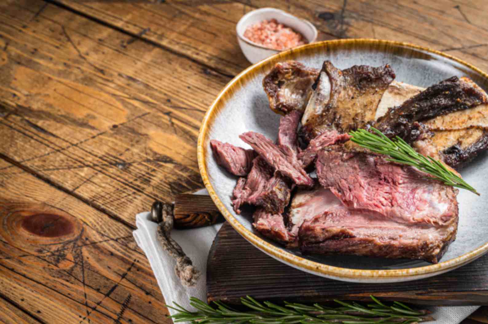 Why Our Halal Boneless Rib Roast is a Customer Favourite (And How to Order)? 