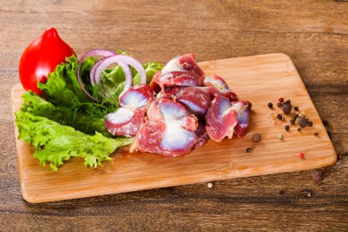 Healthful Twist: Low-Fat Chicken Gizzard Salad for a Light Ramadan Meal