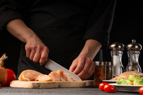How Long Should You Cook a Chicken? What Is the Healthiest Method?