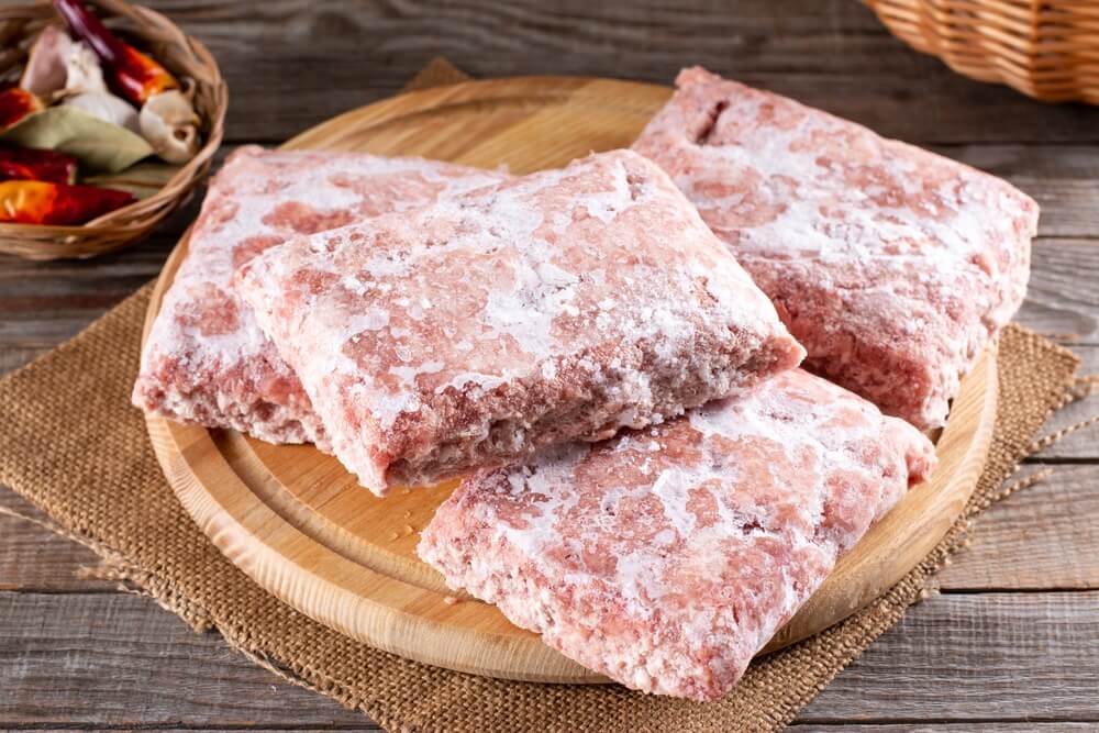 How to Properly Slice Frozen Meat for Cooking?