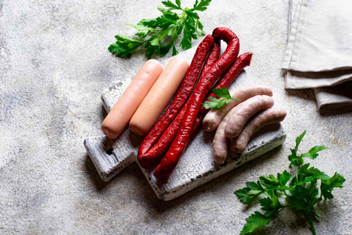 Why Do Your Halal Sausages Taste Dry (And How to Keep Them Juicy Every Time)?