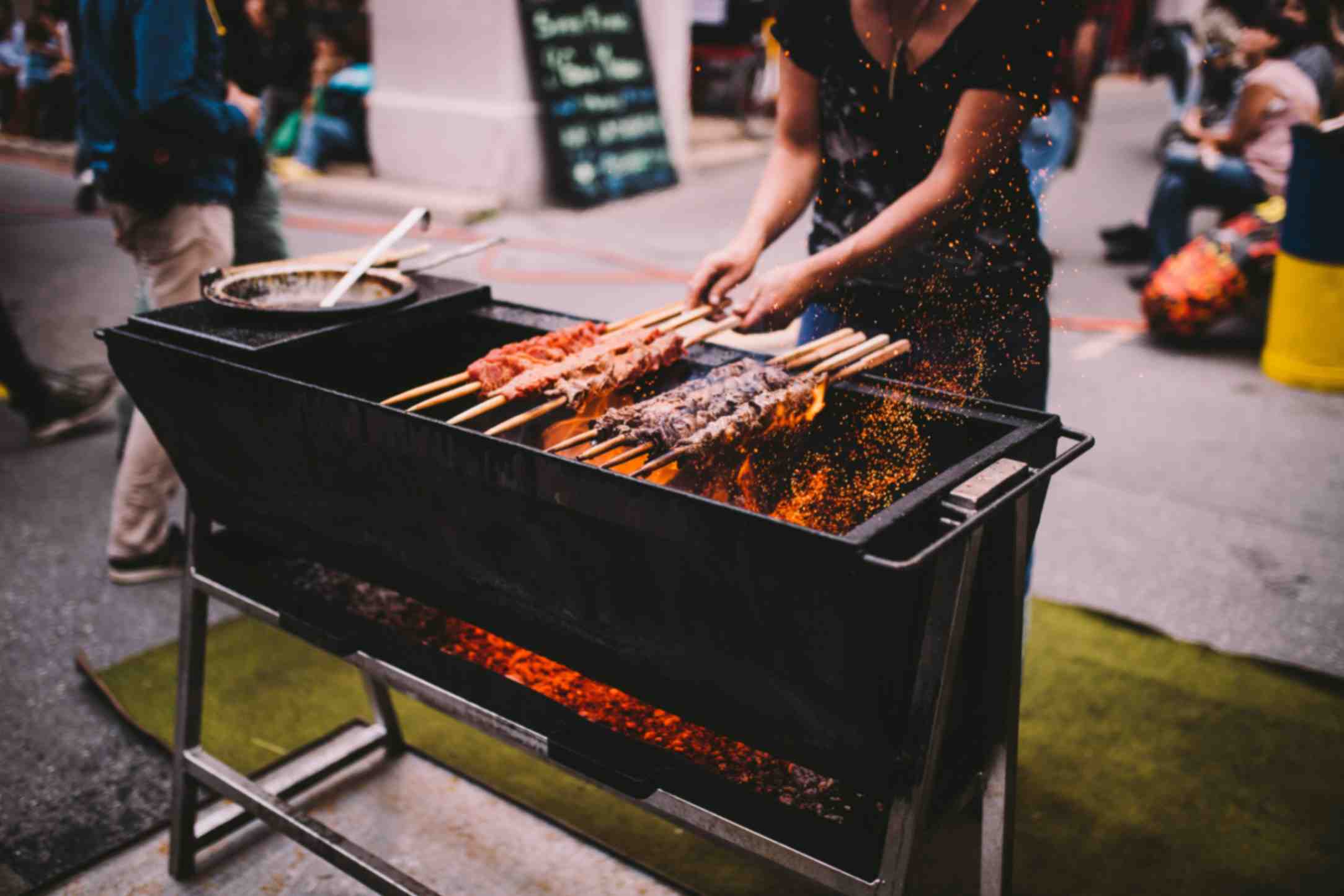 How to Host a Halal Family BBQ at Home?