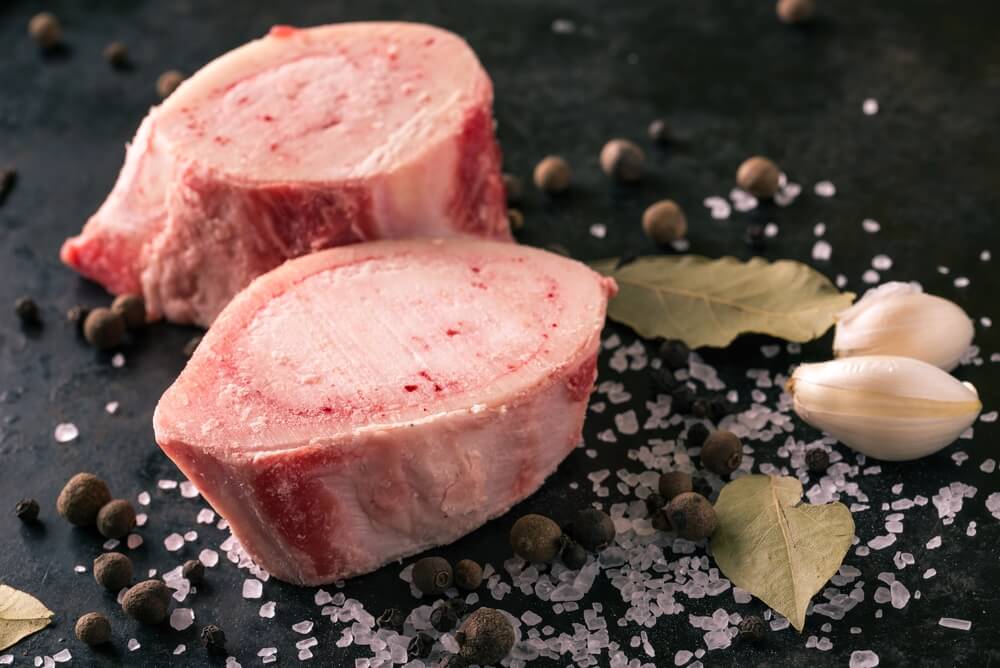 How to Prepare and Serve Marrow Bones: Roasting, Broiling, and Grilling Techniques