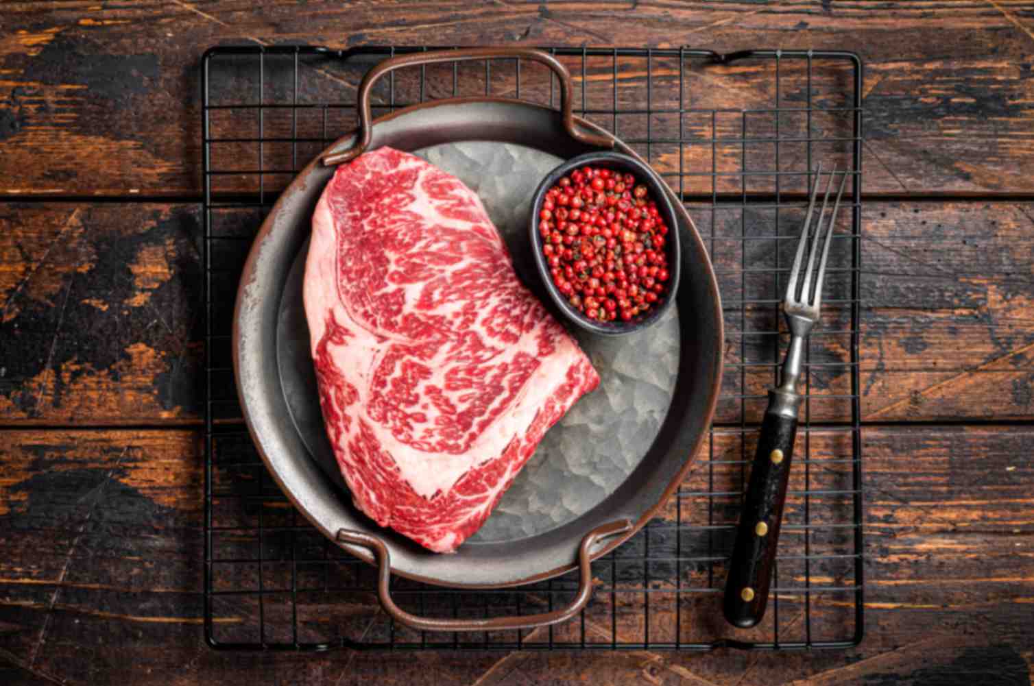 Wagyu Beef vs Regular Beef: What Makes It So Special?