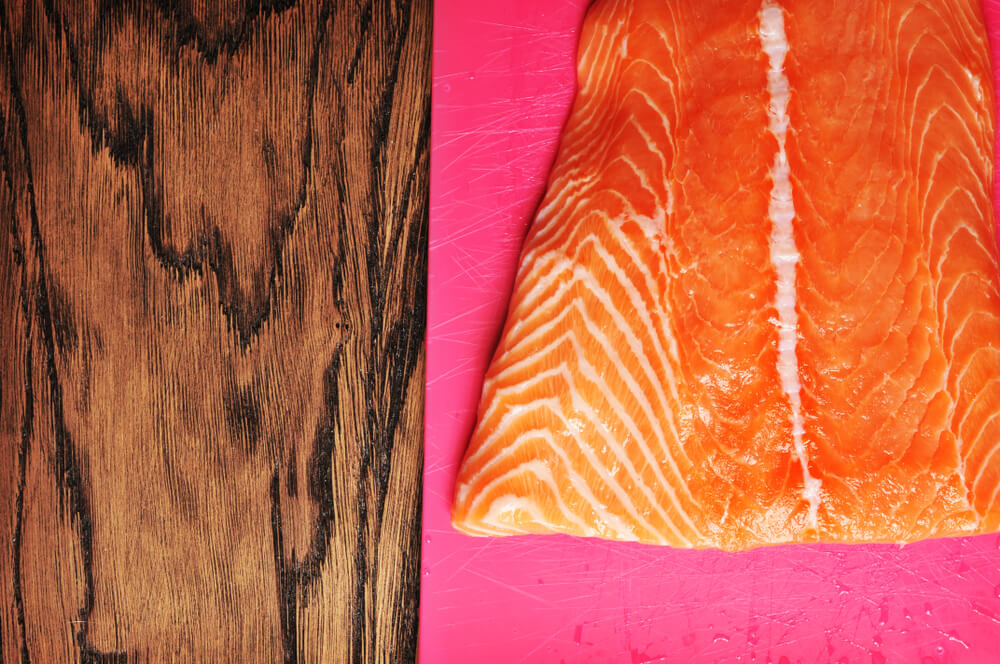 Wood Or Plastic Cutting Board For Meat