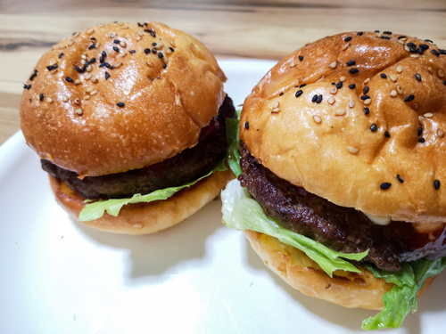 Where Can I Find the Best Halal Lamb Burgers Near Me?