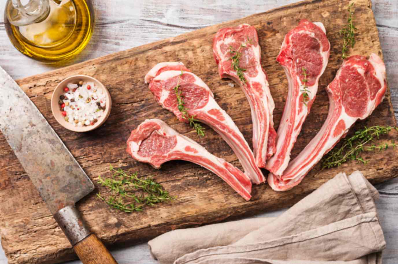 Lamb Chops vs Plain Cuts: What’s Better for a BBQ?